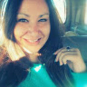 Meet your Posher, Raquel